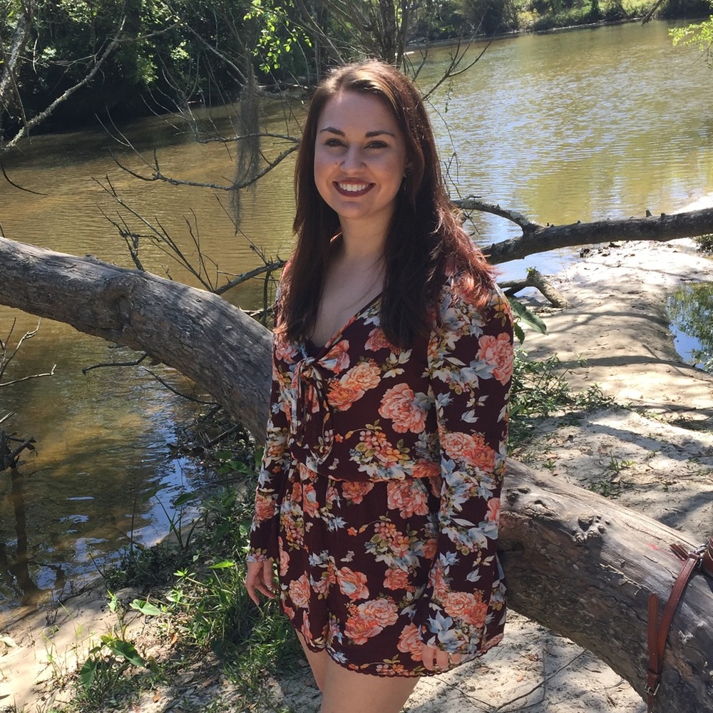 Meet your Posher, Hollie